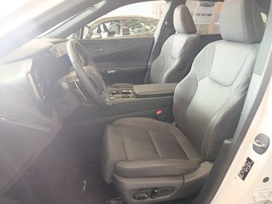 LEXUS RX 450h+ 2.5 PHEV AWD CVT